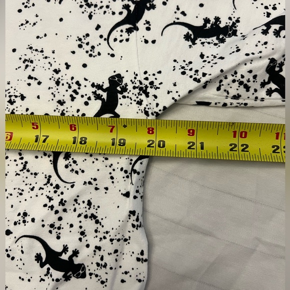 Gecko Hawaii retro 90s style “Forever Gecko Puffed Lava tee.” Size medium - Picture 5 of 7